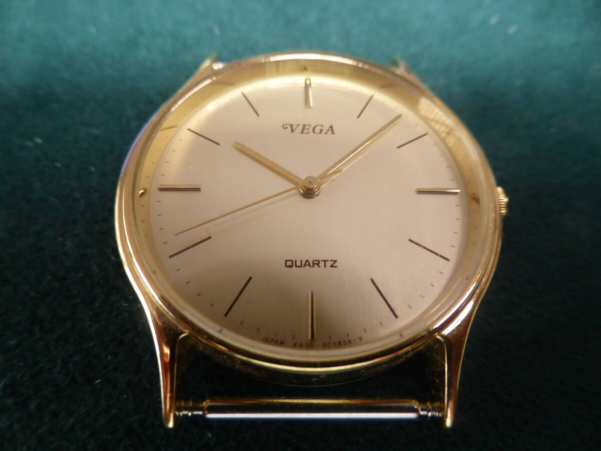 シチズンのVEGA クオーツ腕時計 シンプルデザイン中古美品 動作未確認の画像6