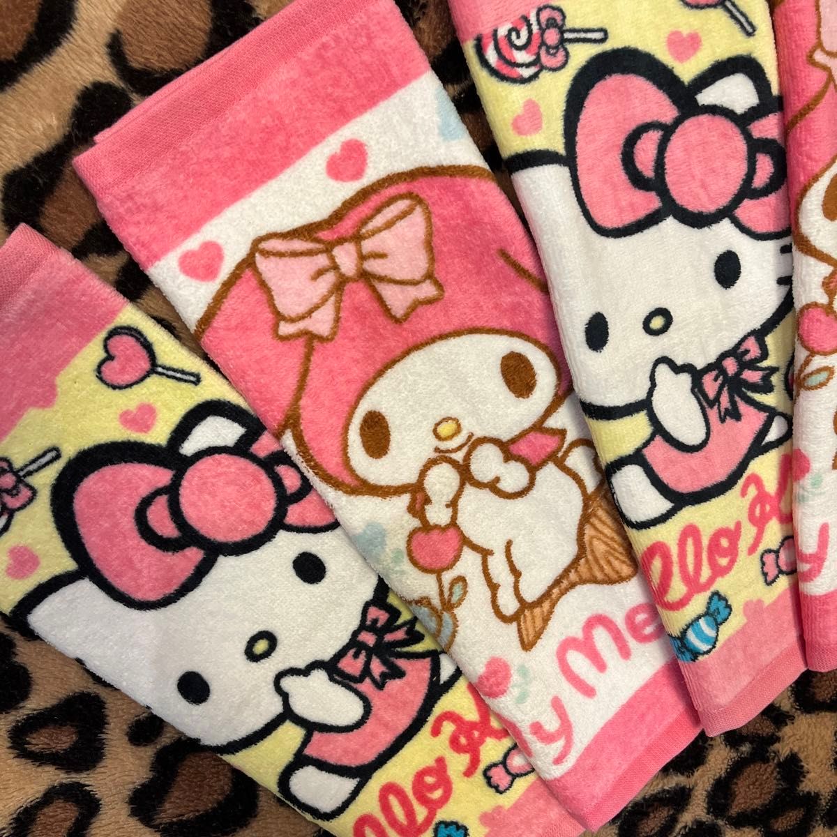 サンリオ　マイメロ　キティ　ハンドタオル  ハンカチ　タオル　