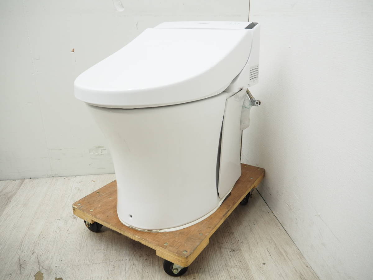 モデルルーム展示品 TOTO ウォシュレット トイレ TCF2231 壁排水 モデルルーム展示品 TOTO ウォシュレット トイレ TCF2231 壁排水