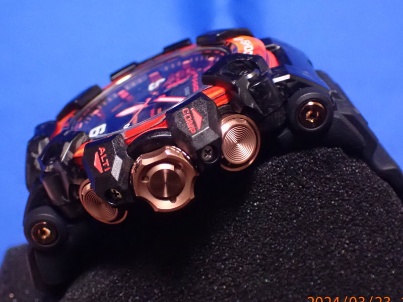 ♪♪未使用品 CASIO 電波ソーラー G-SHOCK 40th Anniversary Flare Red MUDMASTER GWG-2040FR-1AJR♪♪_画像1