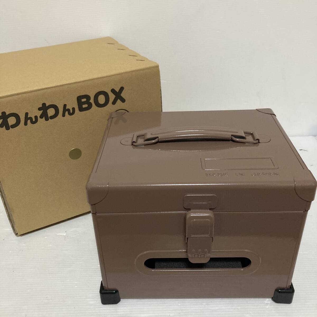  unused goods ....BOX small .. .. shop made in Japan steel made storage box case Brown pet accessories dog cat /Y032-37