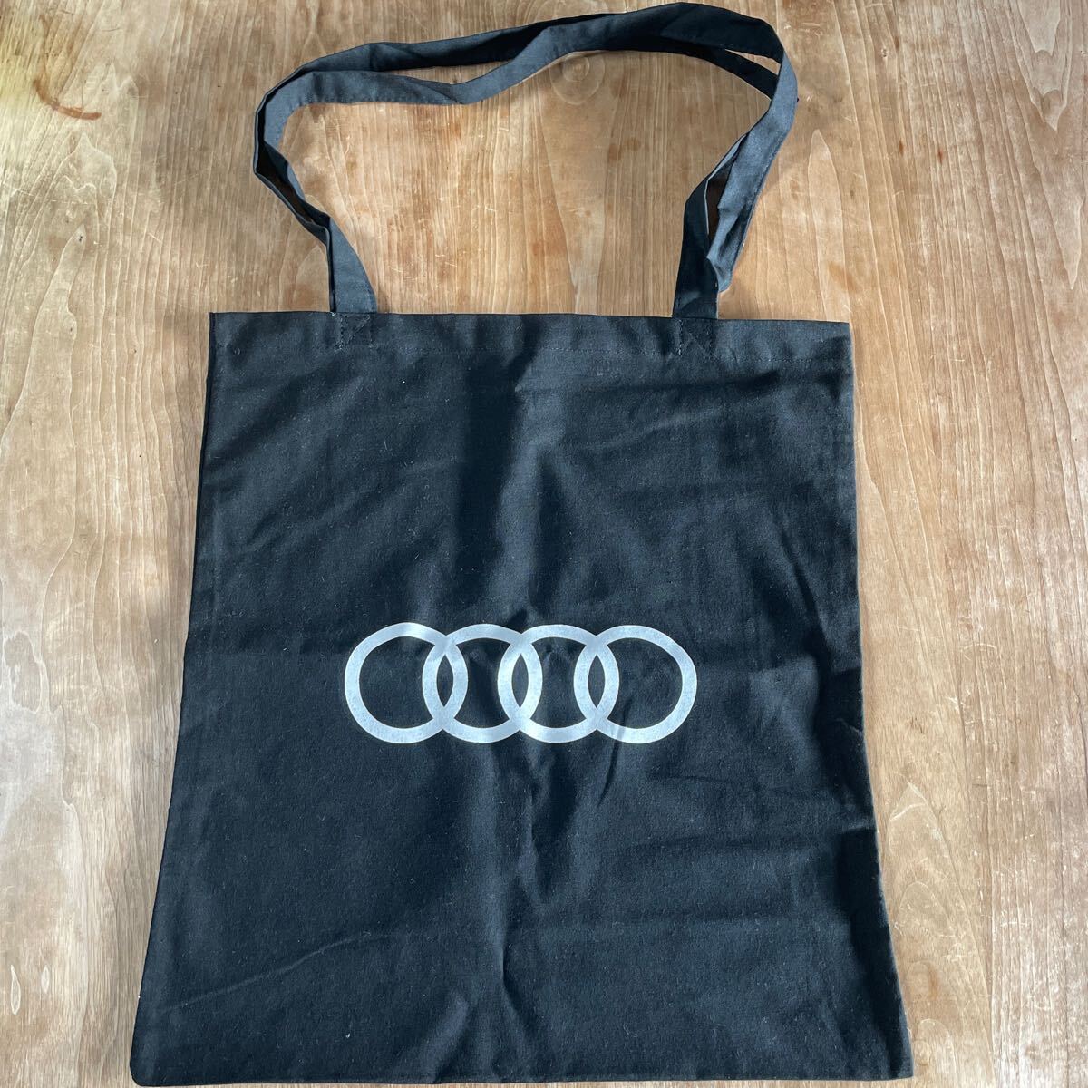 トートバッグ AUDI アウディ 色ブラック 正規ディーラーノベルティ 非売品の画像1