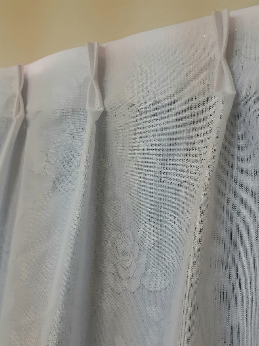 新品 防炎エコミラーレースカーテン １００X１７６cm ２枚組 遮熱 断熱 ホワイト系ローズ柄の画像4