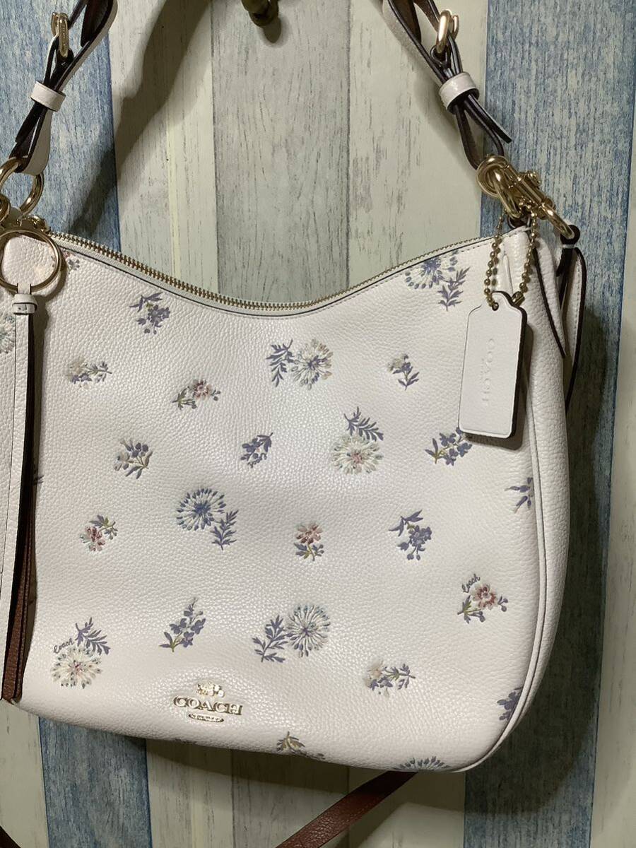 コーチ COACH 2WAY ショルダーバッグ　ハンドバッグ 花柄　レザー アイボリー　収納袋つき　カジュアル　レジャー　入学式_画像2