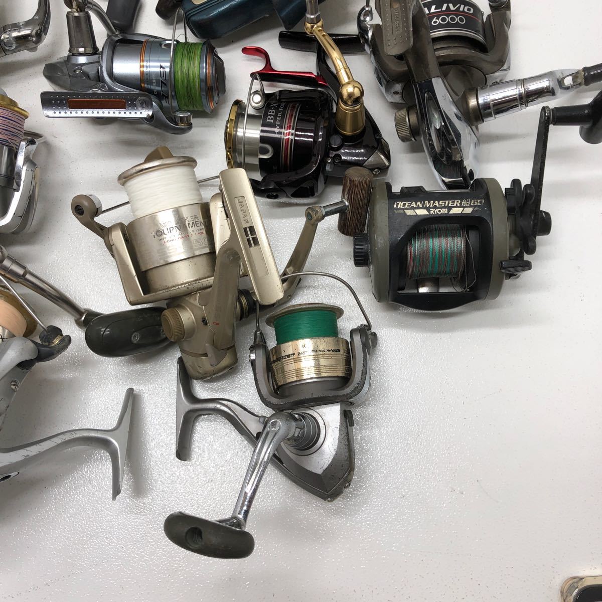 【現状品】リール18個ダイワ Daiwa シマノ SHIMANO RYOBI リョービ スピニングリール 釣具 フィッシング 清掃済 まとめ セット 03011335_画像6