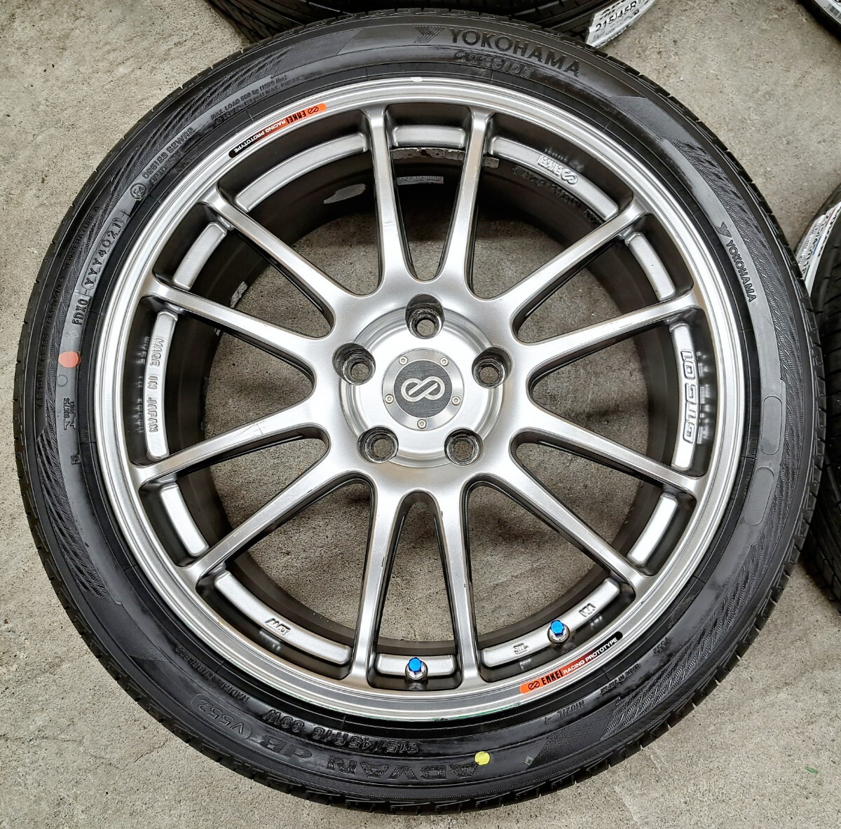 【新品】ENKEI Racing GTC01 ホイールタイヤ 4本 YOKOHAMA ADVAN dB V552 215/45R18　7.5J 114.3 ノア ヴォクシー セレナ ステップワゴン_画像3