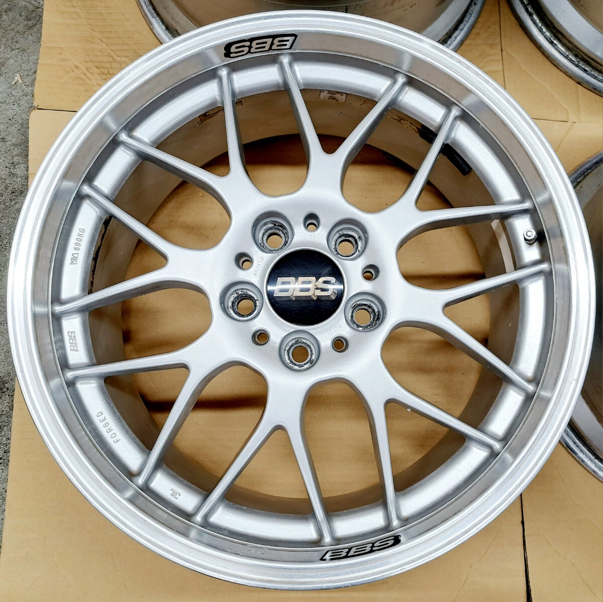 BBS RG-R ホイール 18インチ 8.5J 120 鍛造 BMW アルファード ヴェルファイア レクサス シビックタイプR 定価50万円　_画像3