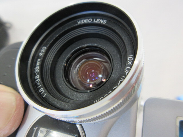 1円～　売切り　SHARP VL-Z7　デジタルビデオカメラ　　【K1-58】_画像3