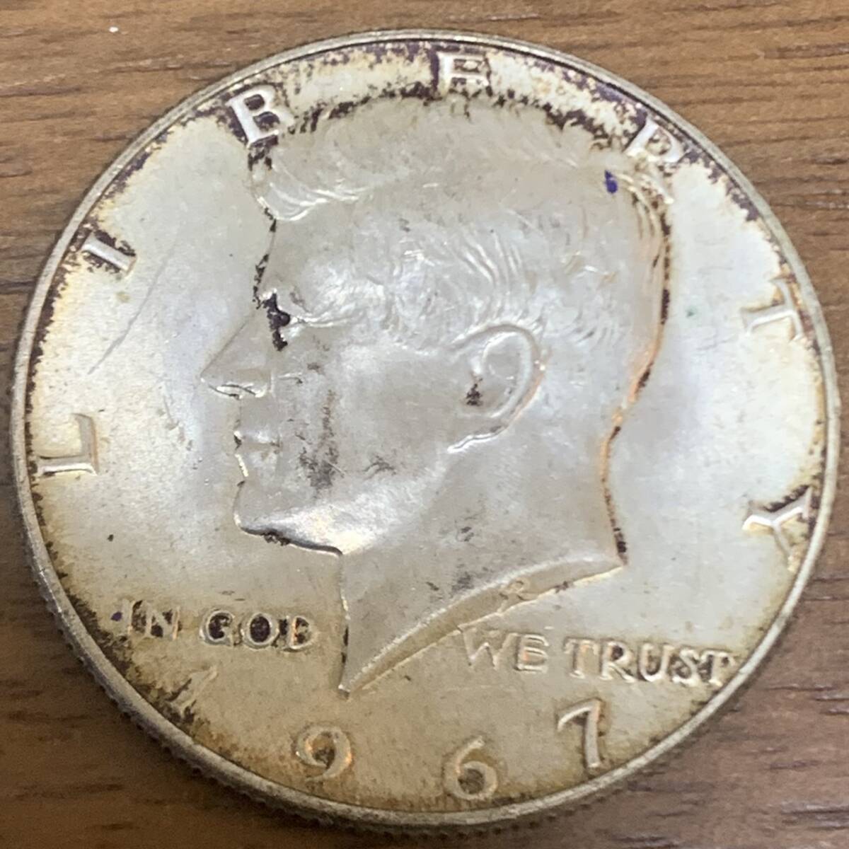 アメリカ ケネディ ハーフダラー 1967年 銀貨 美品 こ50_画像1