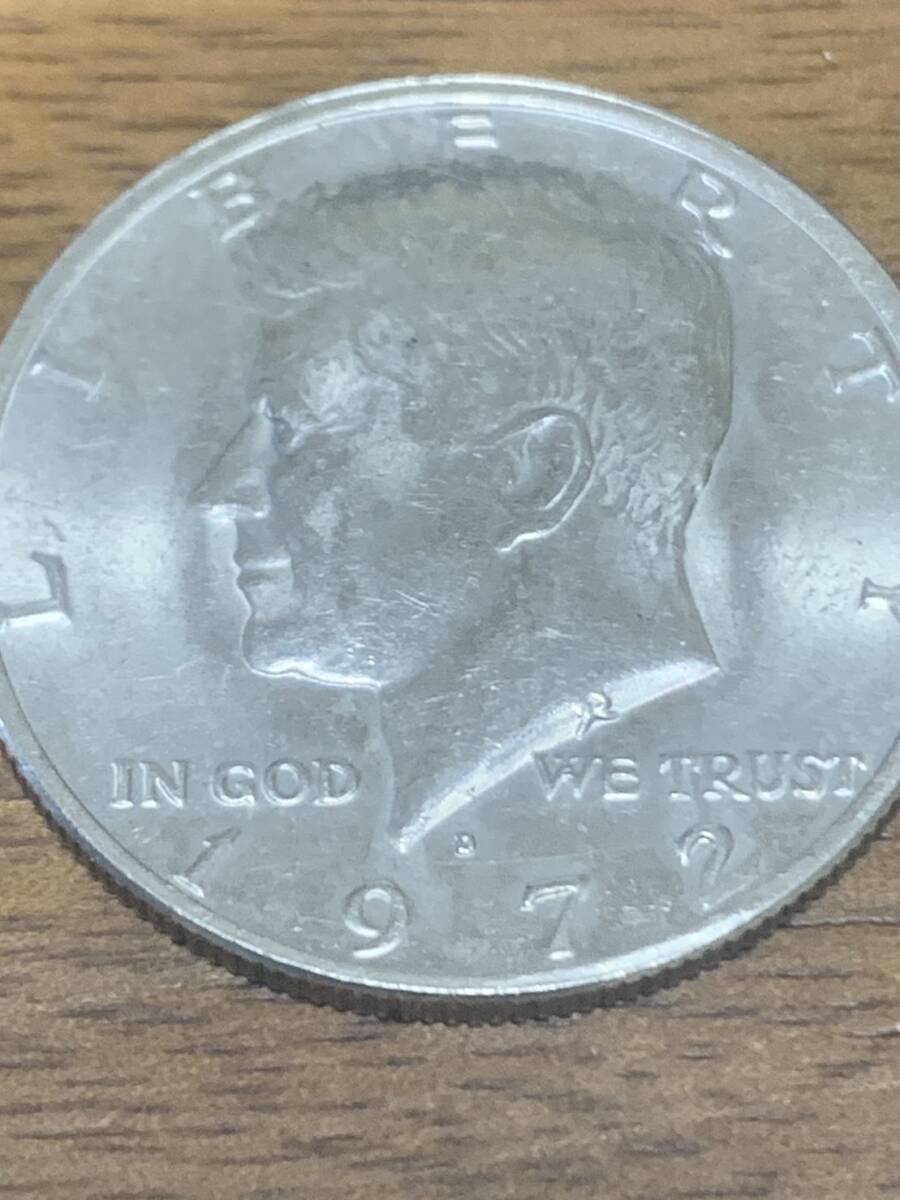 1972年 ケネディ50セント硬貨 USA 貨幣 ハーフダラー アメリカ 美品 こ09_画像2