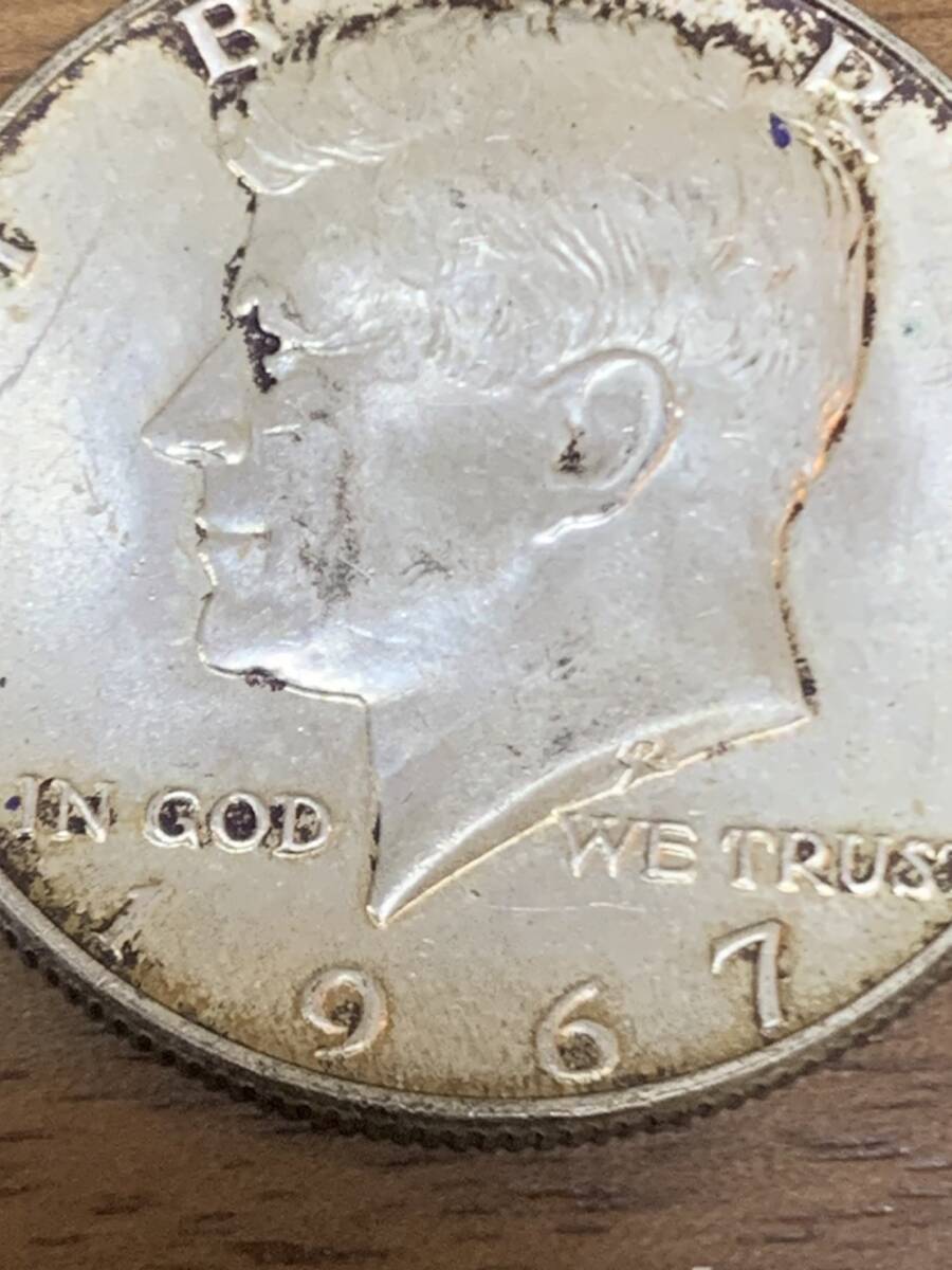 アメリカ ケネディ ハーフダラー 1967年 銀貨 美品 こ50_画像2