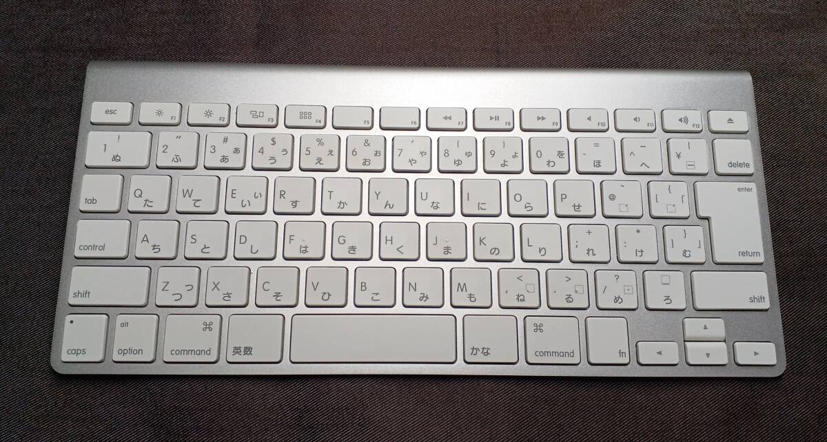 送料込！Apple純正.Apple Wireless Keyboard A1314 ワイヤレスキーボード.日本語(JIS) MC184J/B.Bluetooth.アップルの画像1