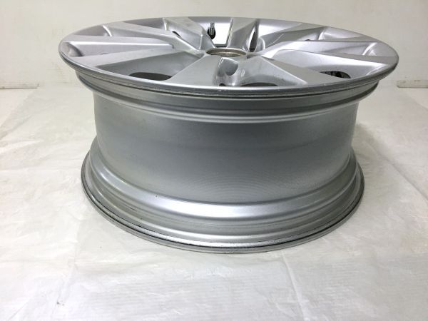 ◆引取推奨(大阪)◆メーカー不明 ホイール ４本セット 自動車 パーツ 18X7 1/2J (リム/総量約52kg/重量ゆうパック2個口発送) 現状品_画像2