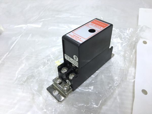 H2-047■YOKOGAWA 横河エレクトロニクス 避雷器 アレスター 配電用品 Arrester AR-PH (約寸W23xH55xD100mm) ■未使用・アウトレット品_画像3