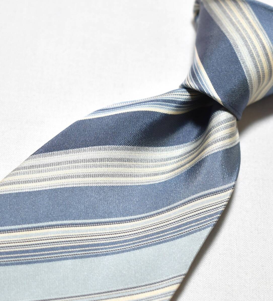 Z443* Durban necktie stripe pattern *