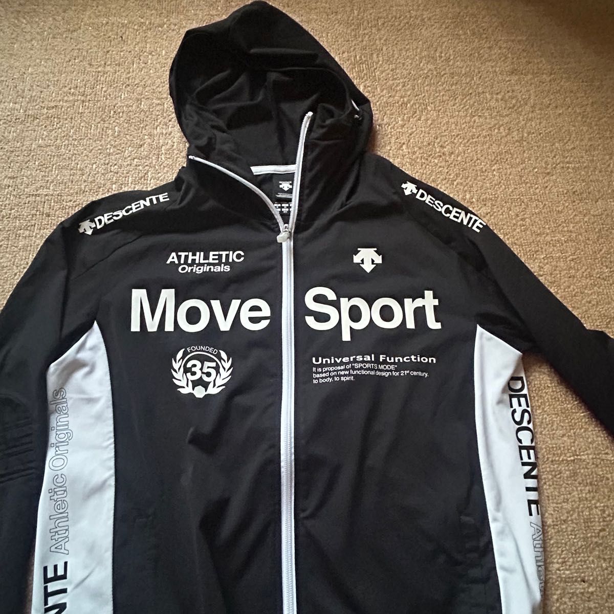 MOVE SPORT  上下セット　美品！　　　　　DESCENTE Move Sport スポーツウェア