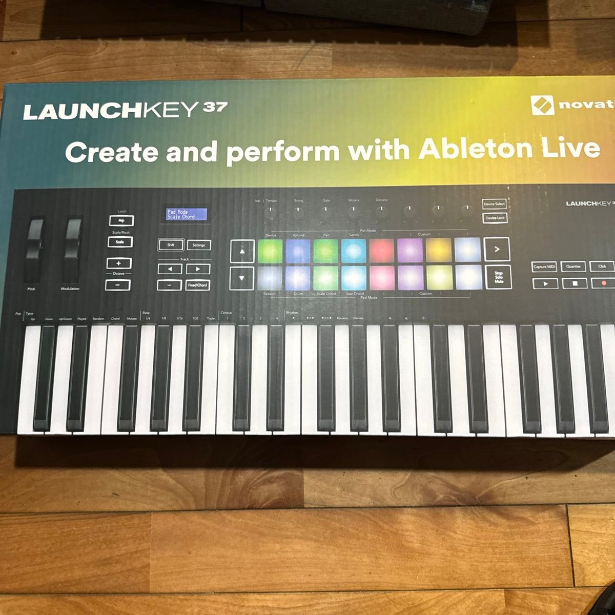 新品未使用] novation LAUNCHKEY 37 MIDIキーボード