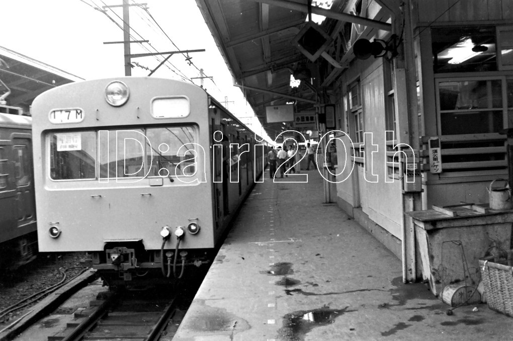 R0036-6【古い 鉄道 白黒 モノクロネガ】35mm 6コマ◇昭和39年 車両洗車 準急中禅寺 ※鉄道 駅 電車 汽車 蒸気機関車_画像5