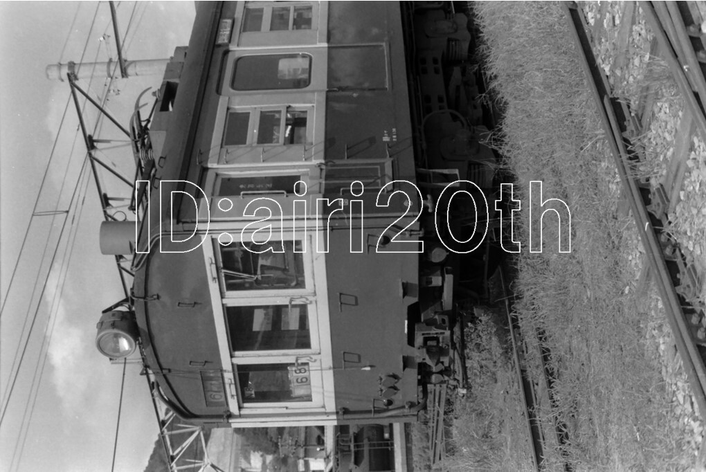 R0041-1[ old railroad white black monochrome nega]35mm 6 koma * Showa era 43 year sa is 78 * railroad station train . car steam locomotiv 