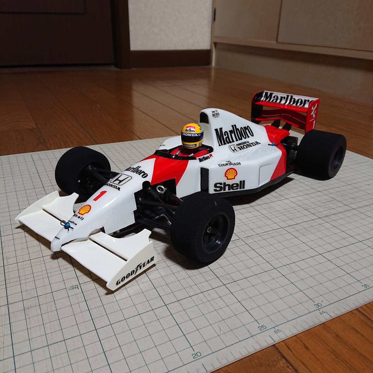 Yahoo!オークション - クロス製1/10電動ラジコンF1カーCF-01 Yahoo!オークション - クロス製1/10電動ラジコンF1カーCF-01