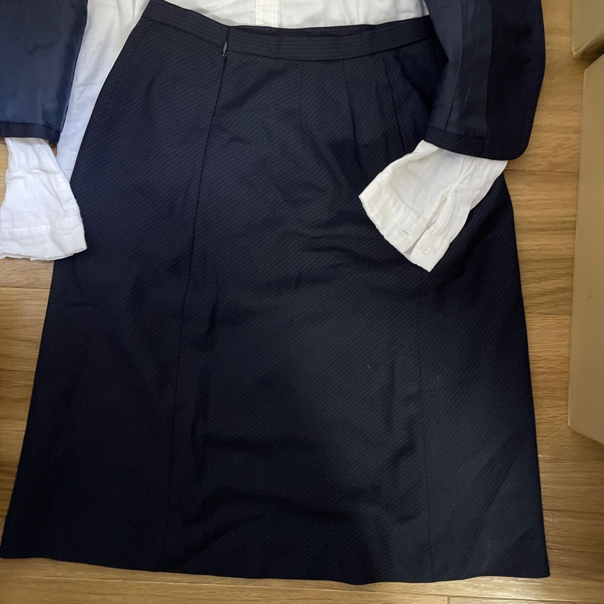  lady's office work clothes h2 11L