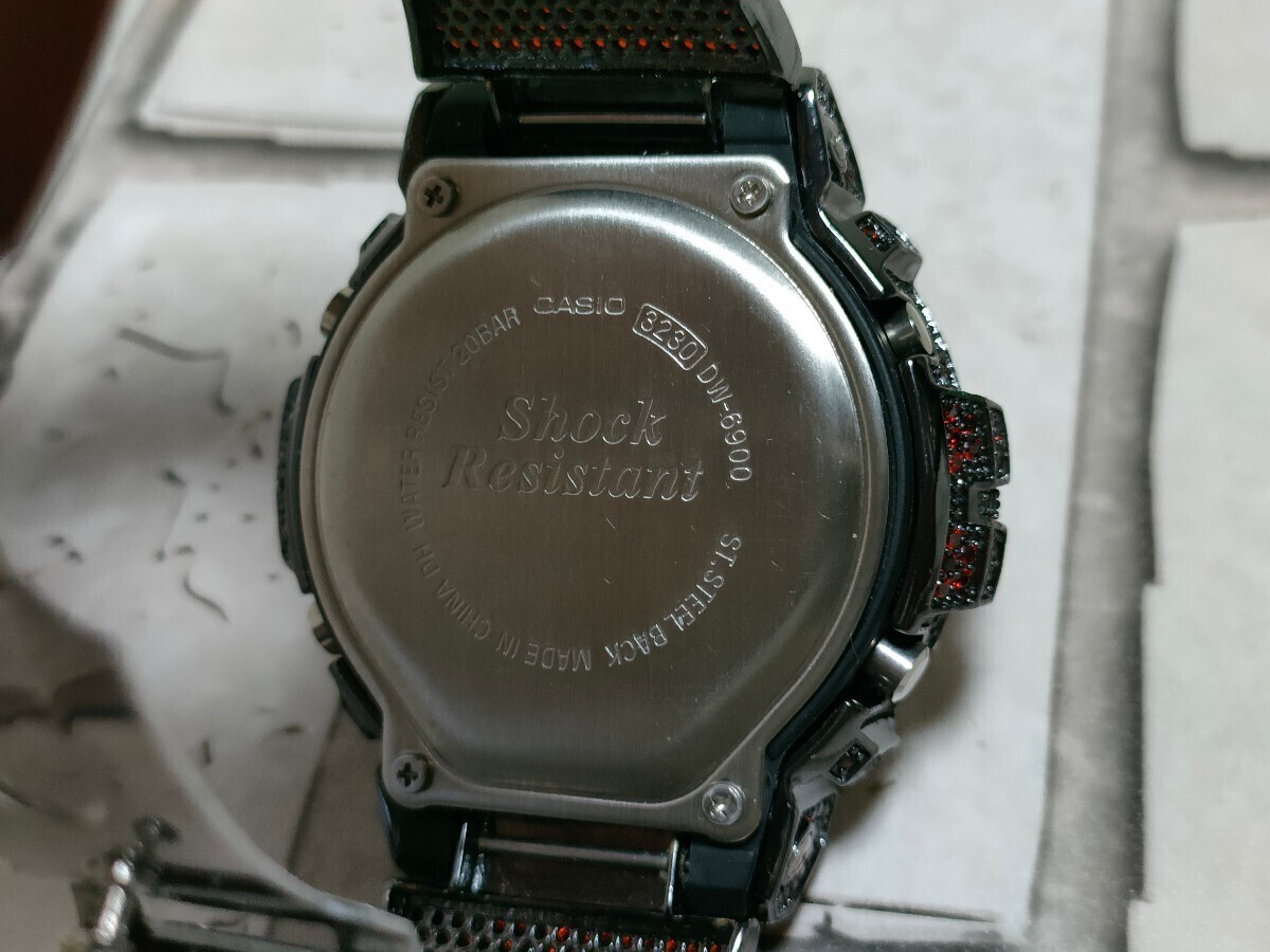 レア。レッドストーン ベゼル、ベルト、内張フルカスタム CASIO レア。レッドストーン ベゼル、ベルト、内張フルカスタム CASIO