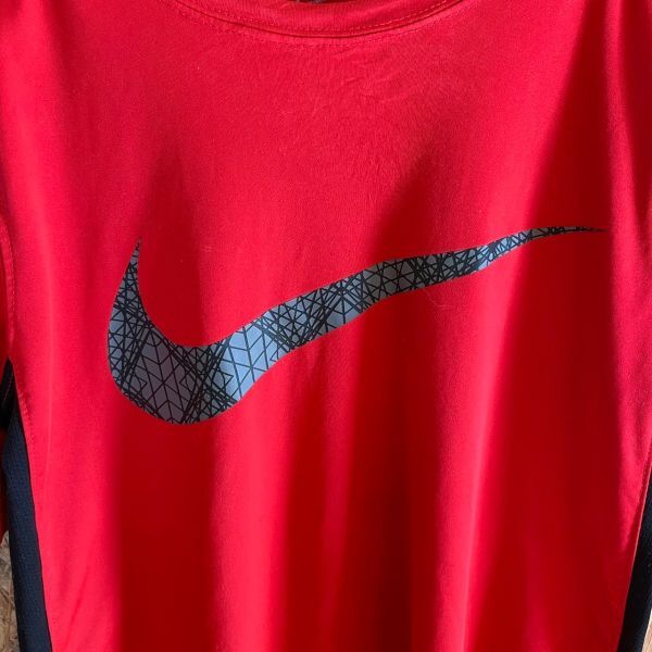 [KWT4997] NIKE ナイキ 半袖Tシャツ レディース レッド L ポス_画像6