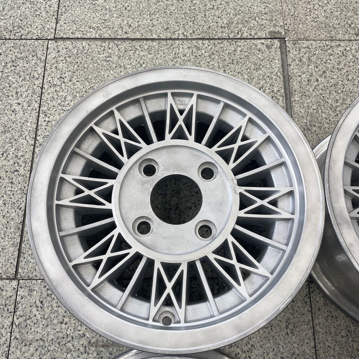 当時物 TOYO 13インチ 5.5J. 4穴 オフセット＋14 PCD114.3 ハブ約80㎜ 4本セット_画像2