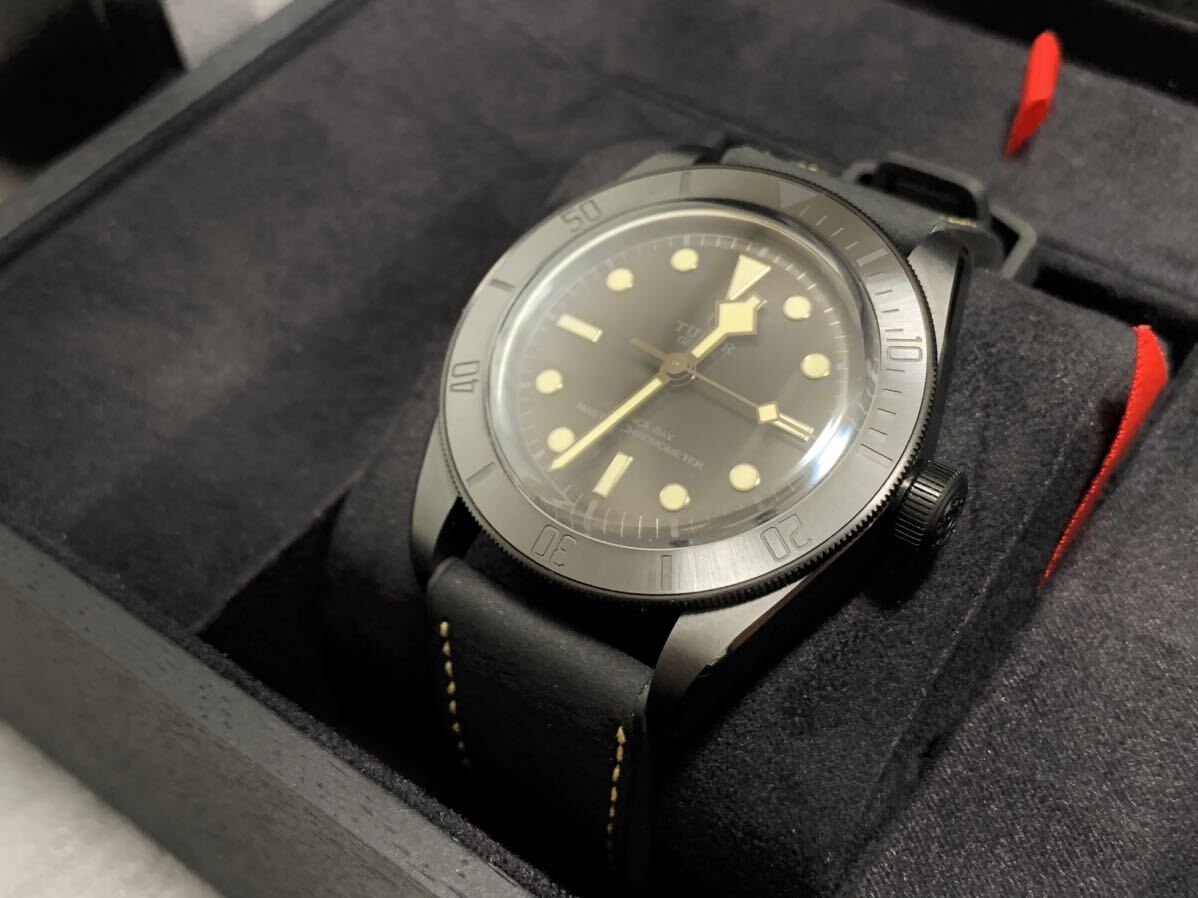 【超美品】 TUDOR Blackbay Ceramic チューダー ブラックベイセラミック 自動巻き 腕時計 ファブリックベルト付き 2023年9月購入 保証有りの画像2