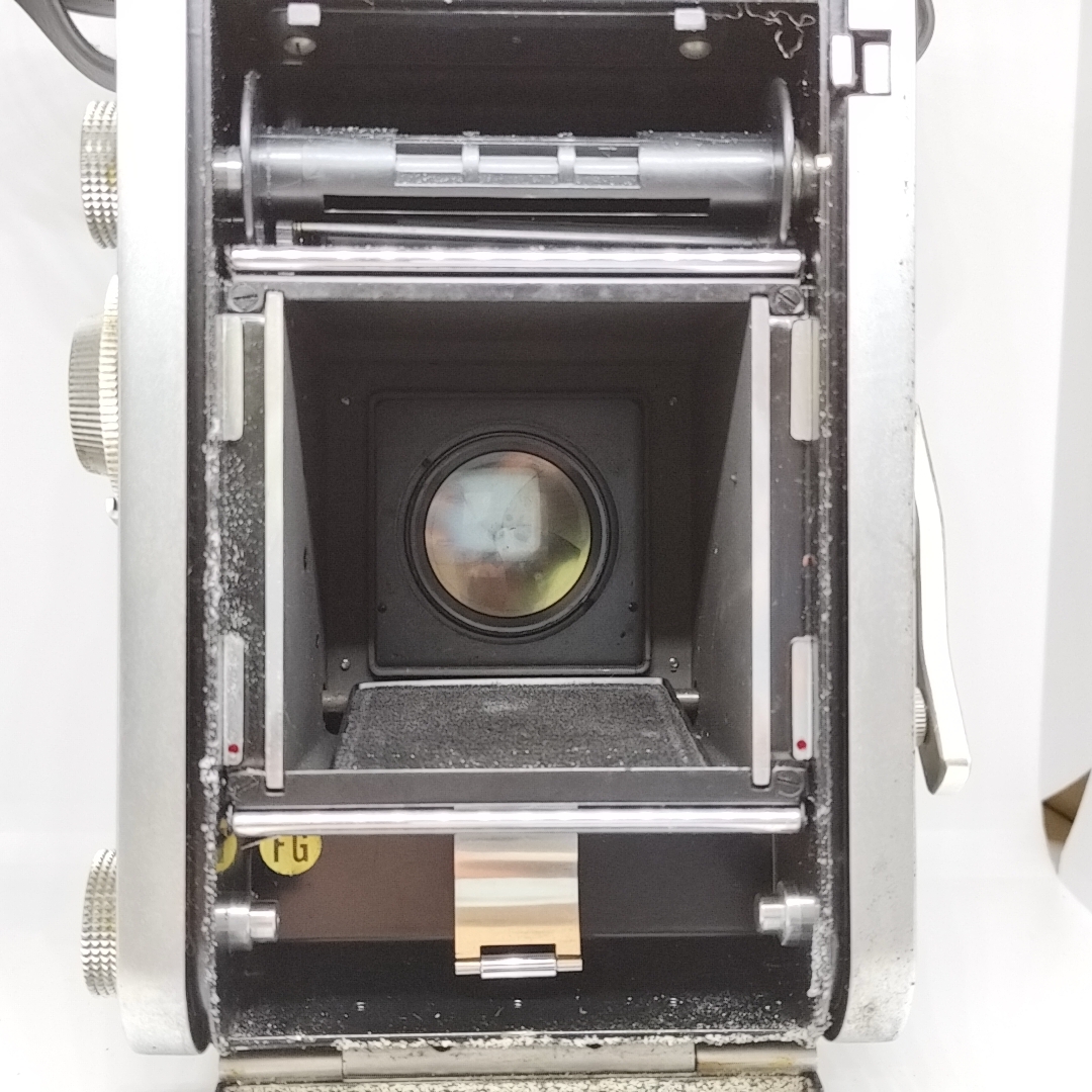 6712★【希少/レア】MAMIYA C33 PROFESSIONAL マミヤ 二眼レフカメラ MAMIYA-SEKOR 1:3.5 f=105mm ブラック 黒 ケース有り 当時物 現状品の画像9