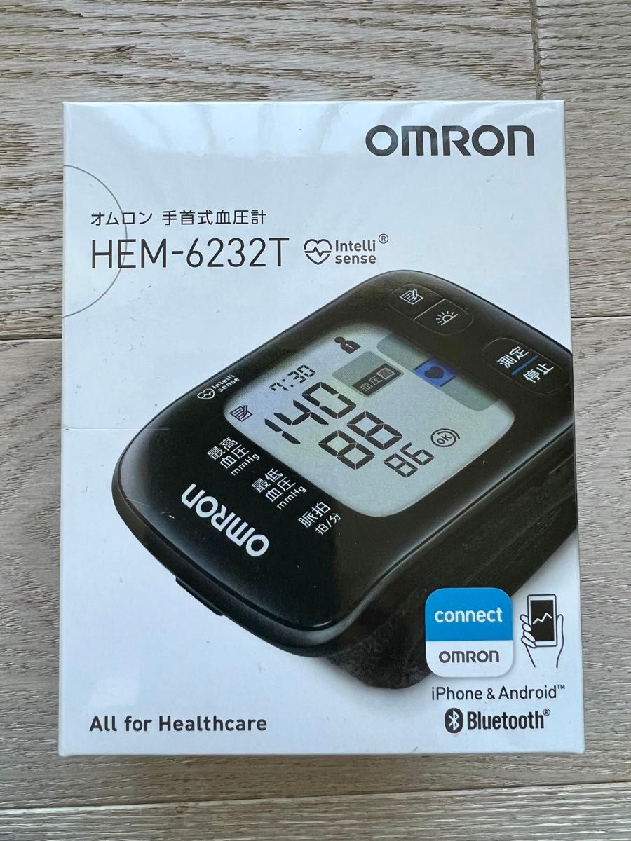 オムロン　HEM-6232T 手首式血圧計