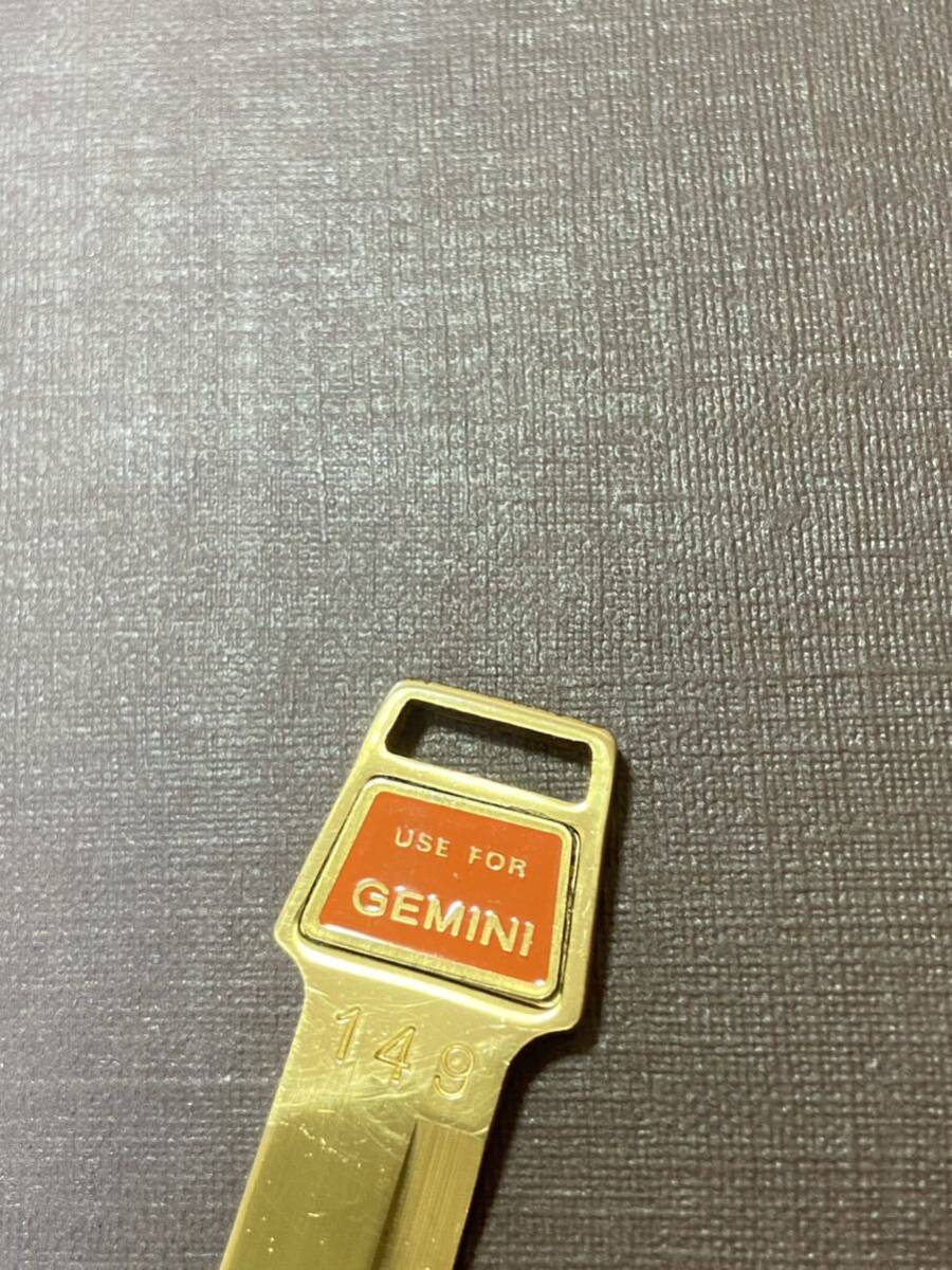  that time thing waste version * Isuzu Gemini blank key * ISUZU GEMINI PF50 PF60 PFD60 JT150 JT151 irmscher old car key M149