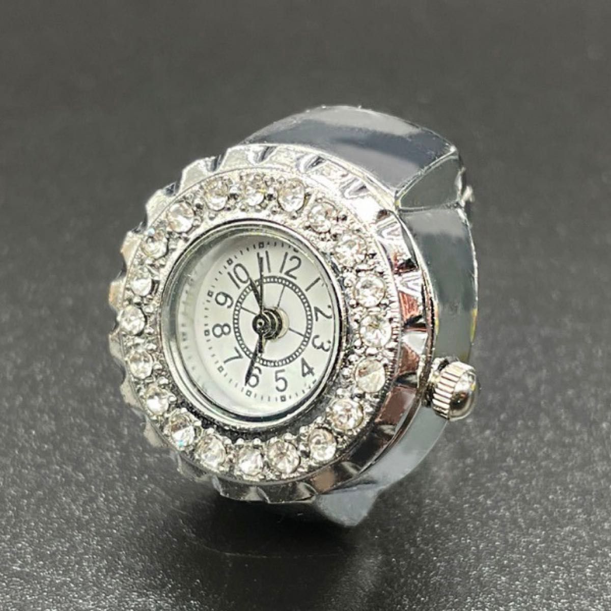 新品 フィンガーウォッチ 指時計 リングウォッチ 指輪 時計 ラインストーン
