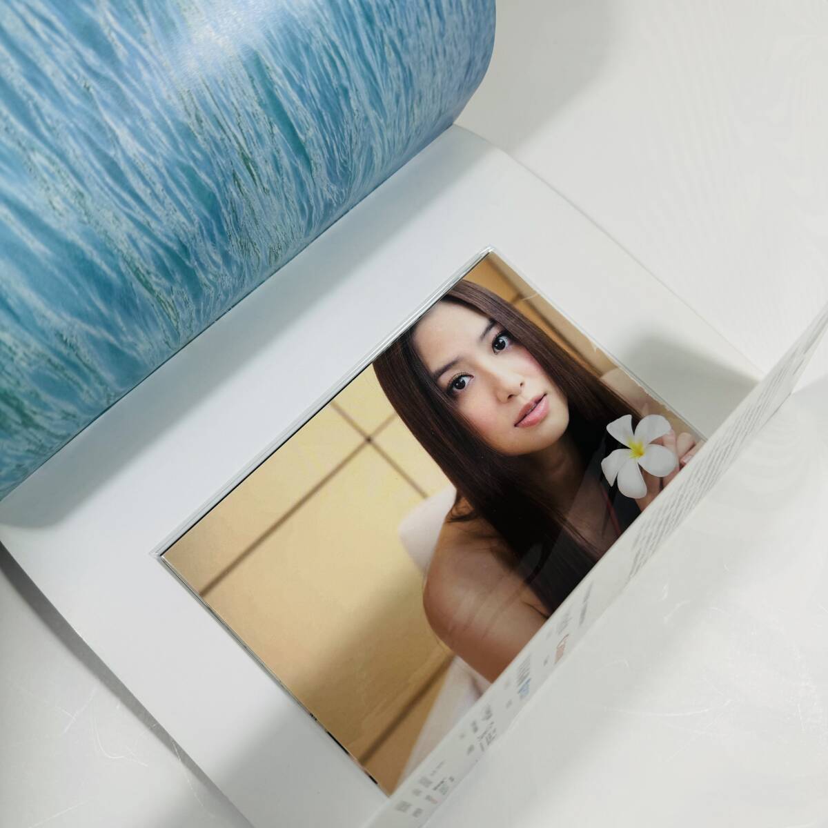 * Taiwan модель * женщина super белый [ звук нет ].( Bianca *bai)[ вода индиго цвет ..] фото эссе открытка ( нераспечатанный ) есть фотоальбом 