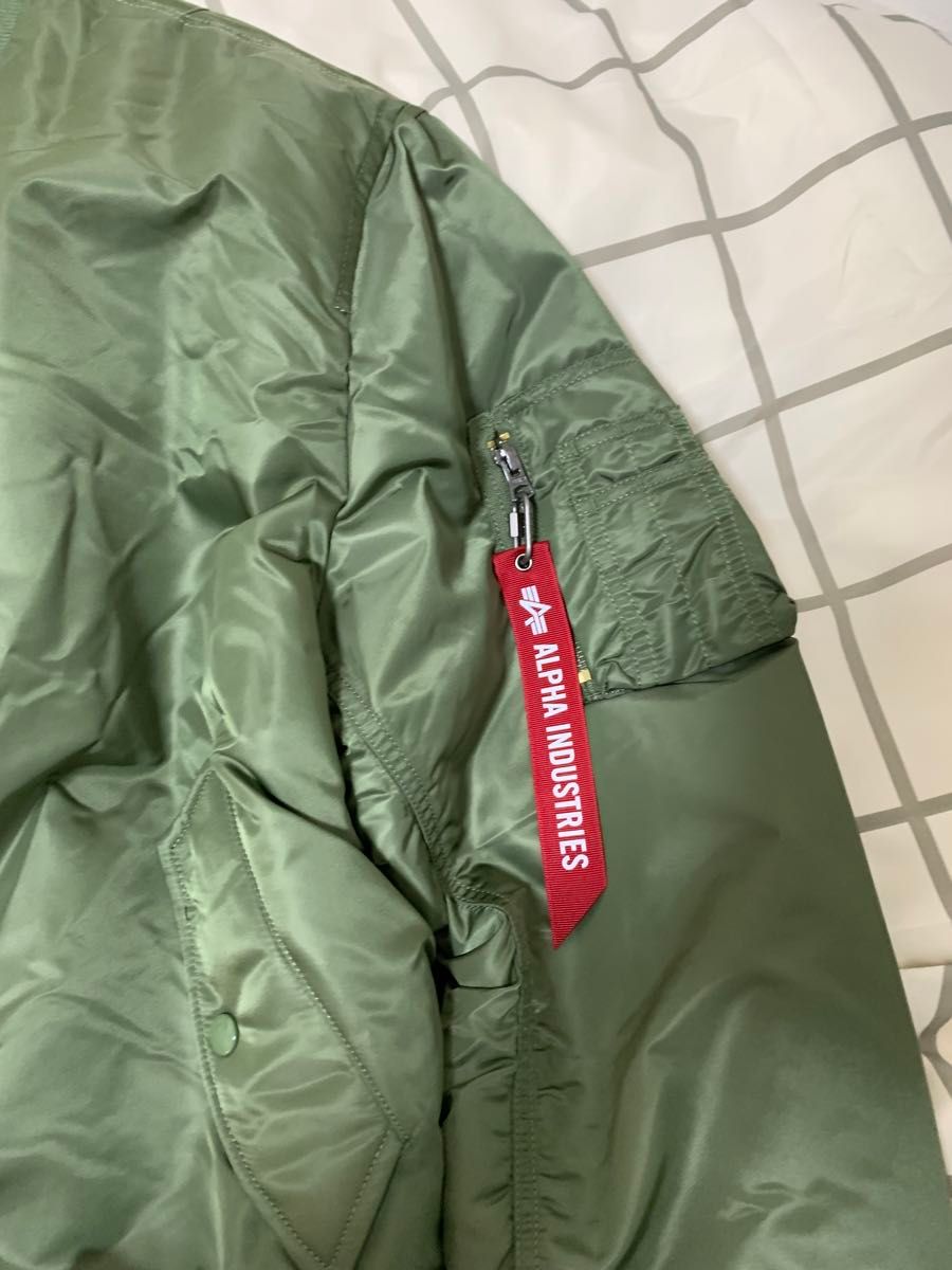 未使用 CDG ALPHA 変形 MA-1 コムデギャルソン XL 貴重サイズ 未使用 CDG ALPHA 変形 MA-1 コムデギャルソン XL 貴重サイズ