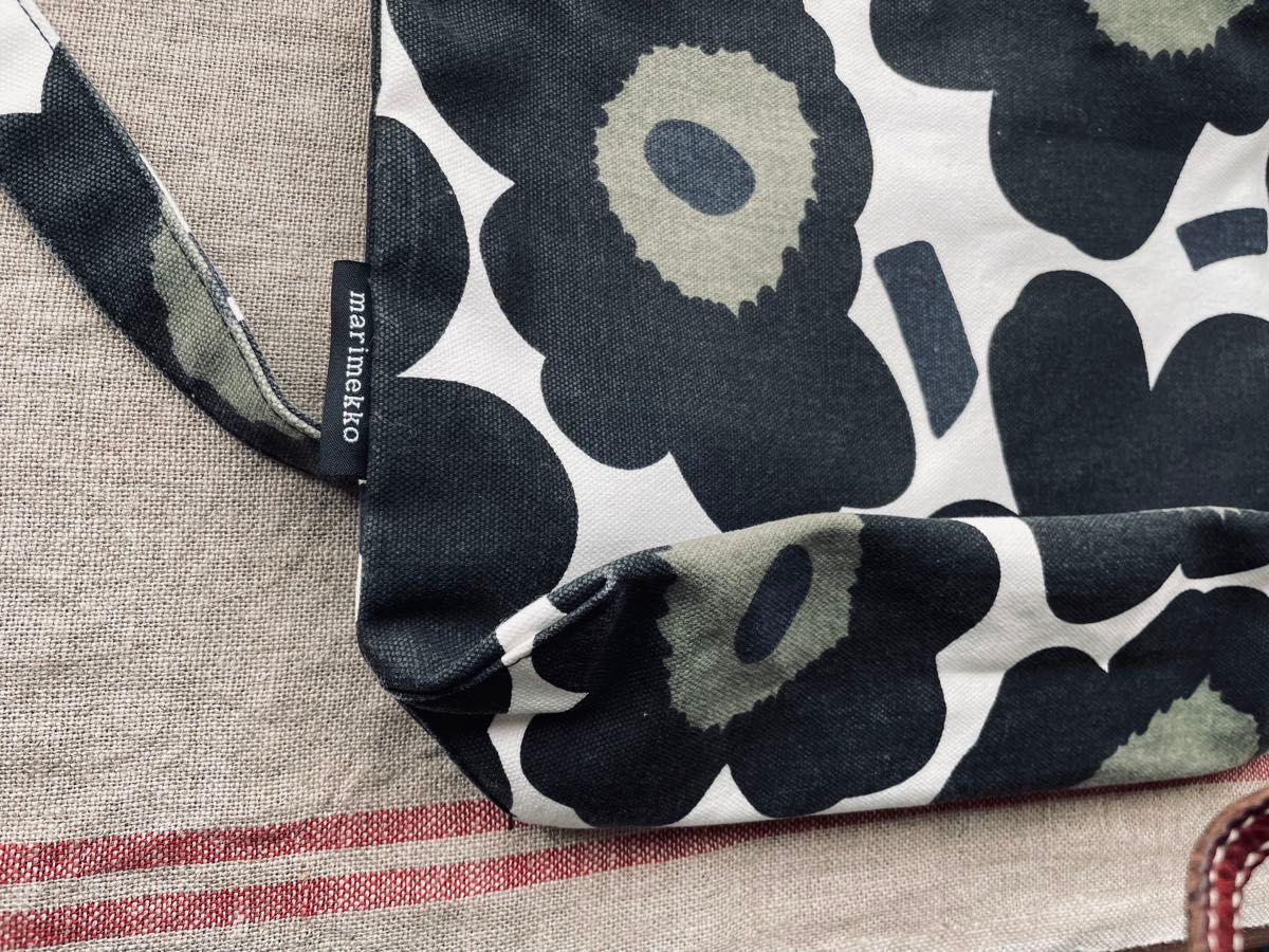 マリメッコ　marimekko ウニッコ柄　キャンバスショルダーバック ショルダーバッグ