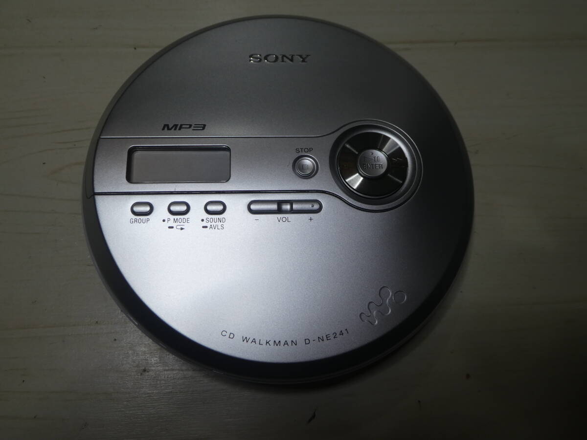 SONY D-NE241 CDウォークマン リモコン・ACアダプター付き 美品の画像3