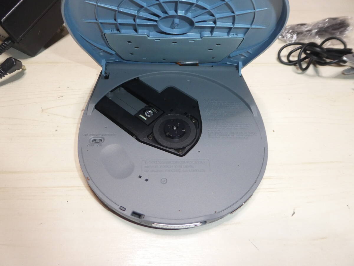 SONY D-E777 CD Walkman дистанционный пульт *AC адаптор имеется 