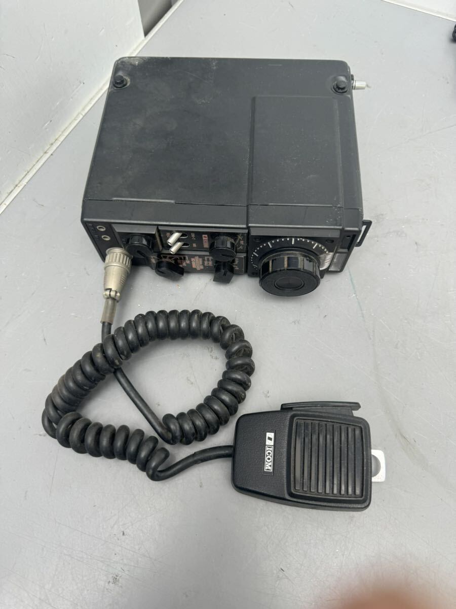 中古品 ICOM IC-202トランシーバー マイク付属 アマチュア無線 の画像1