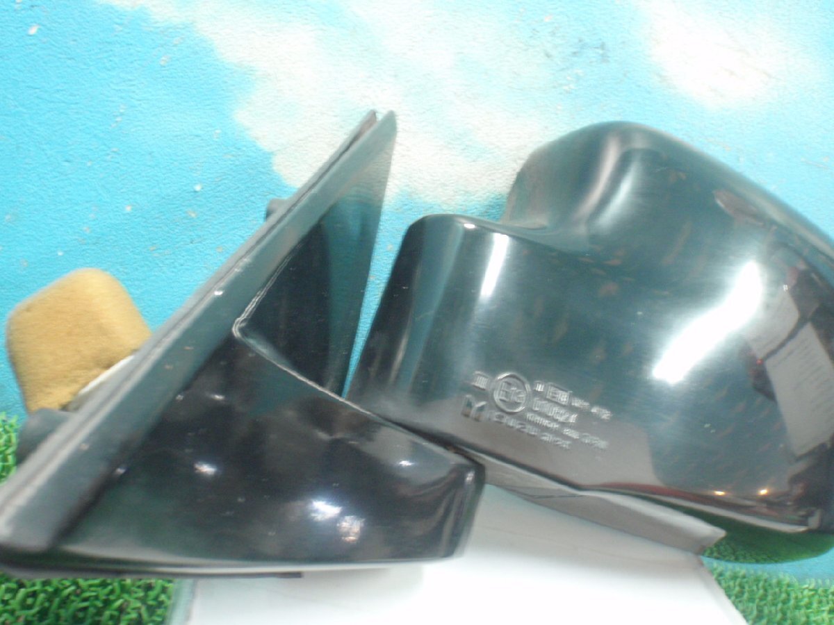 * UBS25GW Isuzu Bighorn Lotus door mirror left side mirror left paint less black 341145JJ