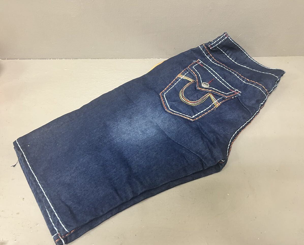 新品 タグ付き TRUE RELIGION トゥルーレリジョン RICKY SUPER T ワールドツアー USA製 デニム パンツ ジーンズ size40 ハーフパンツ_画像2