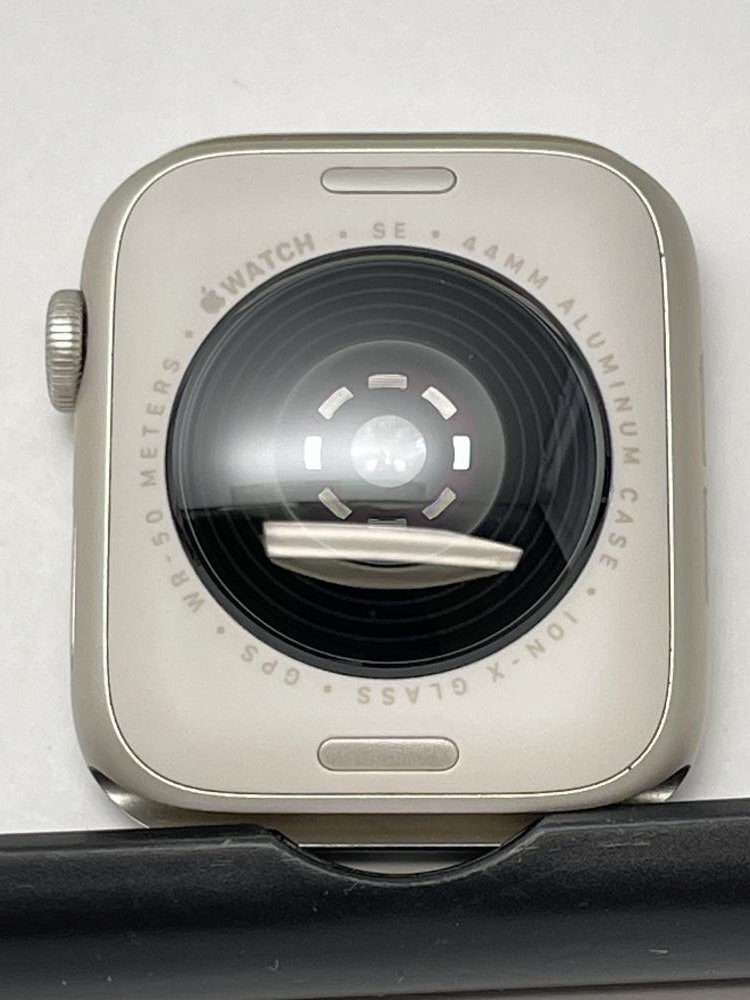 U510【ジャンク品】 Apple Watch SeriesSE2 GPS 44mm シルバーアルミニウムケース スポーツバンド バッテリー97％の画像3