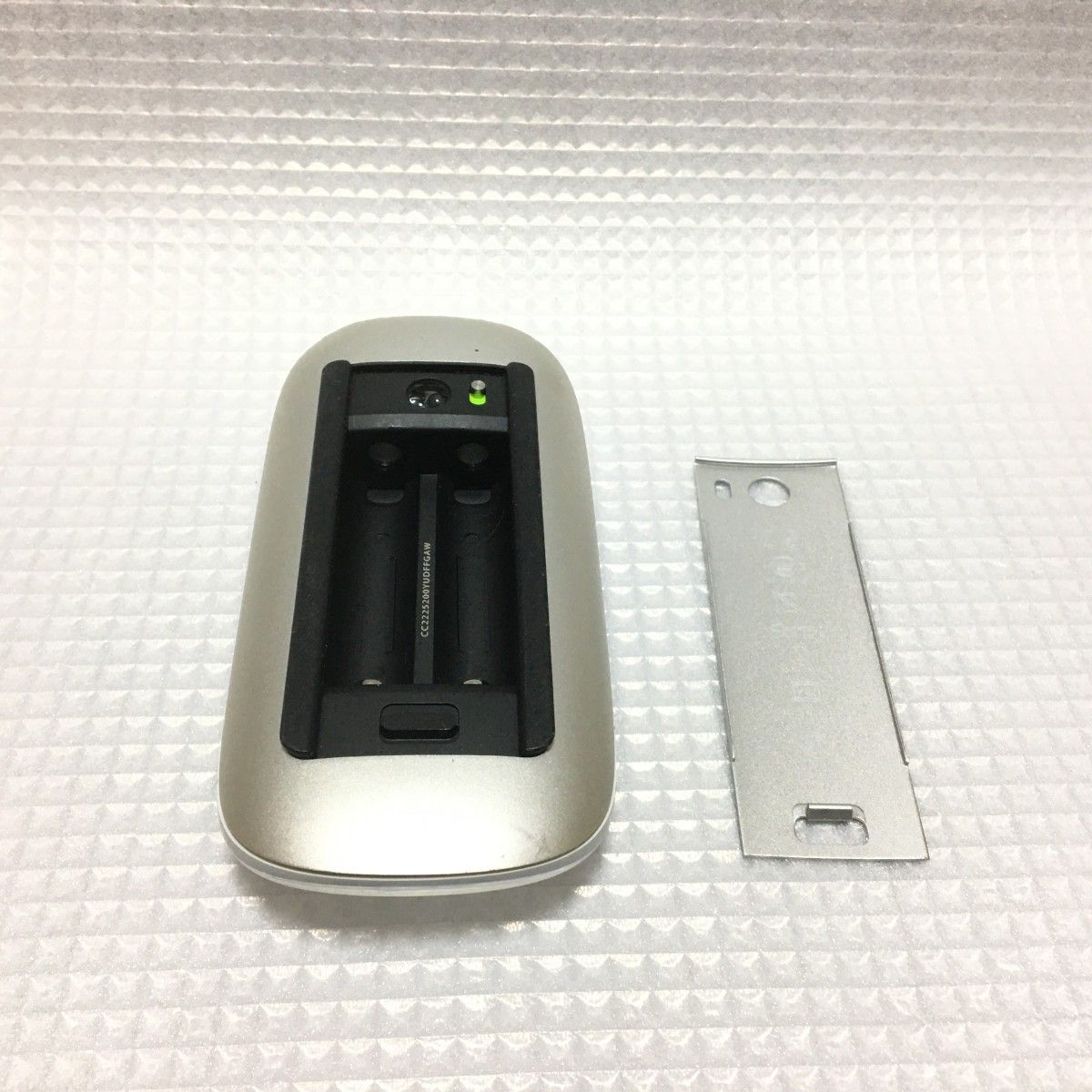 ■ Apple 純正品 bluetooth ワイヤレスマウス Magic Mouse A1296 動作確認済 MB829J/A