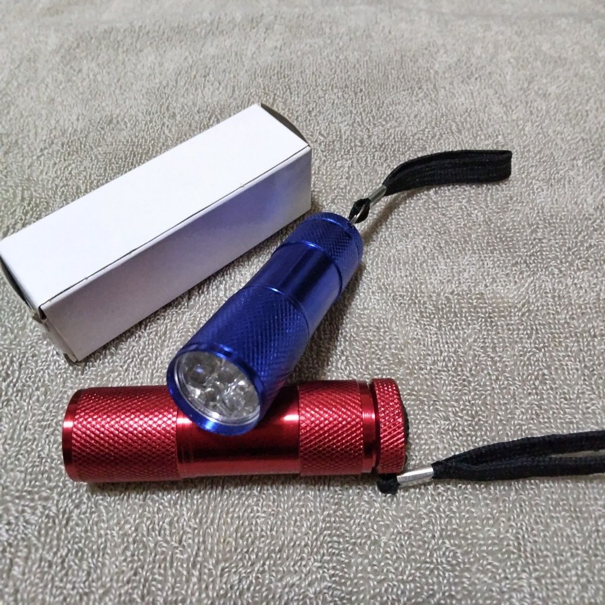 携帯用ライト  2個 エンジ 青 懐中電灯 コンパクト ミニマグライト LED
