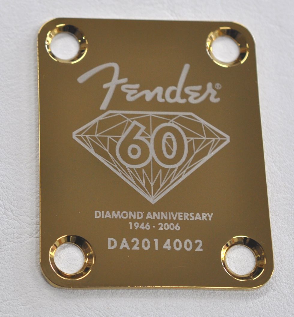 ★Fender DIAMOND ANNIVERSARY 60 ネックジョイントプレート(ゴールド） ★_画像5