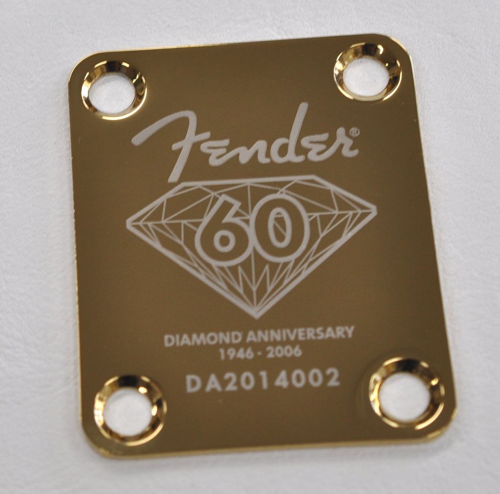 ★Fender DIAMOND ANNIVERSARY 60 ネックジョイントプレート(ゴールド） ★_画像3