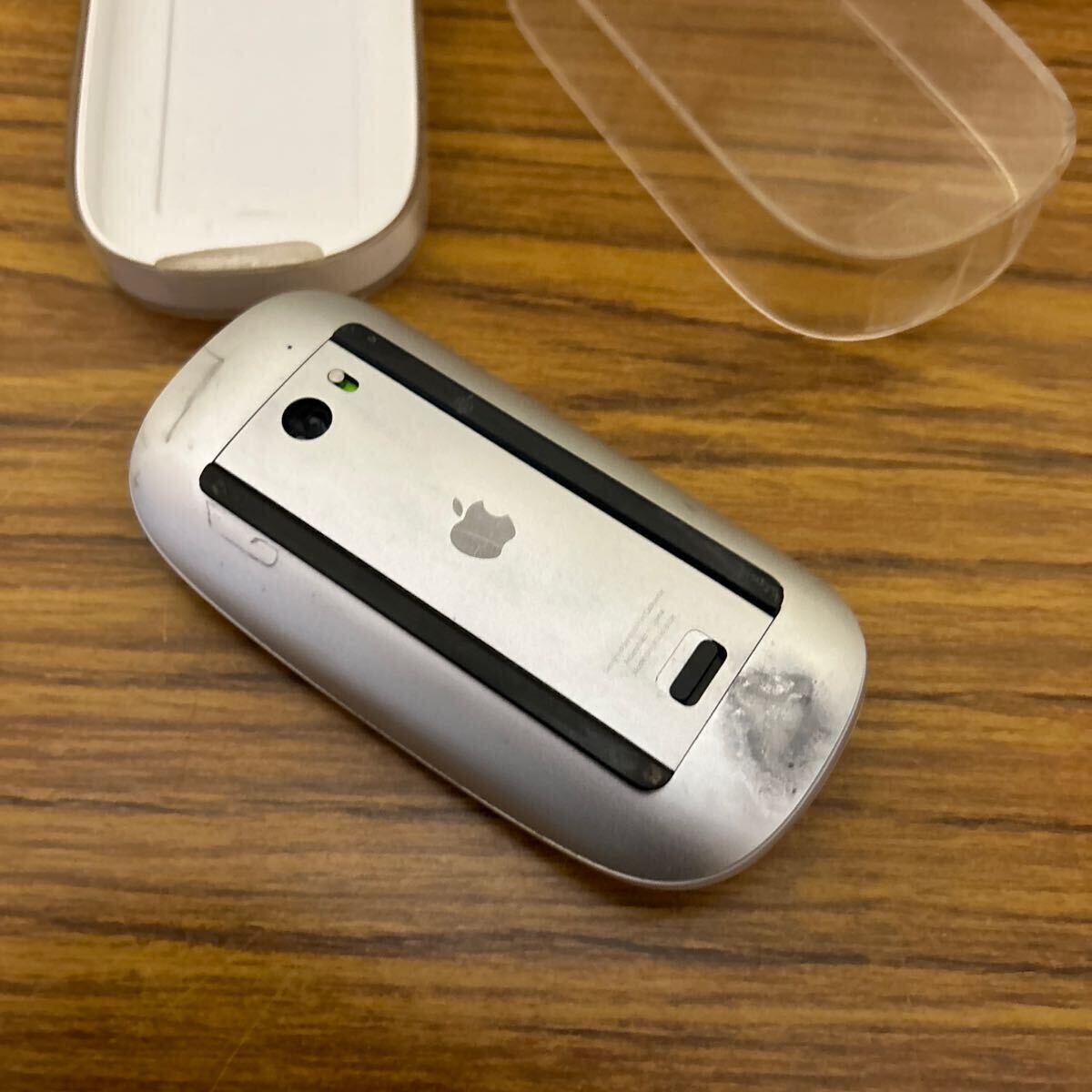 Apple A1296 ワイヤレスマウス Magic Mouse アップル マジックマウス PC用品 電池付き 動作品 /60 、_画像3