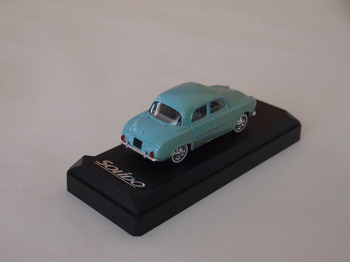 solido 1/43 4541 Renault Dauphine 1961 France made 