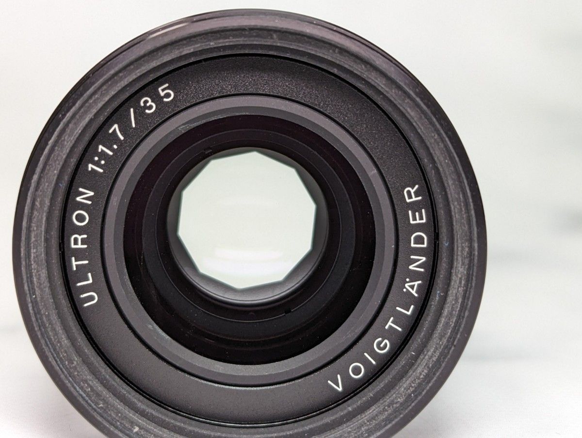 Voigtlander (フォクトレンダー) ULTRON 35mm F1 7 Vintage Line Voigtlander (フォクトレンダー) ULTRON 35mm F1 7 Vintage Line