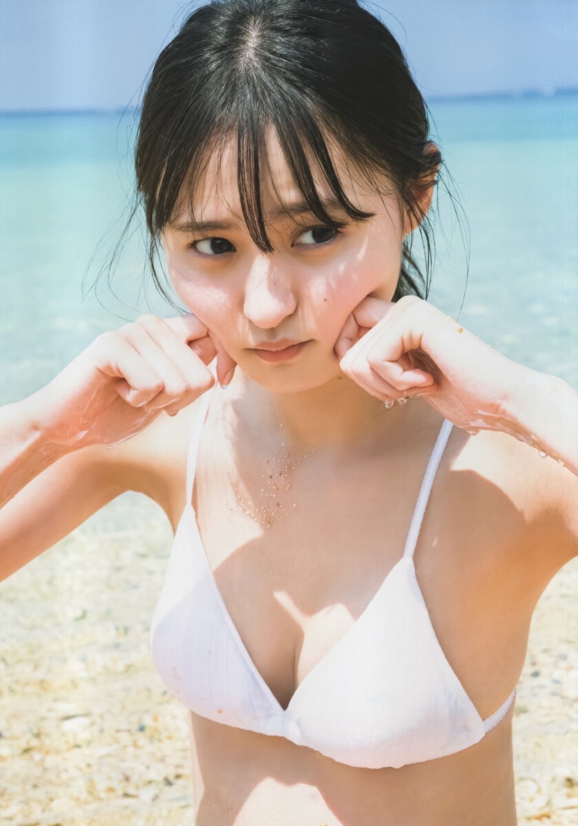 美品 初版帯付 遠藤さくら 写真集 可憐乃木坂46応募券付 透明フィルム入り公式生写真付_画像5